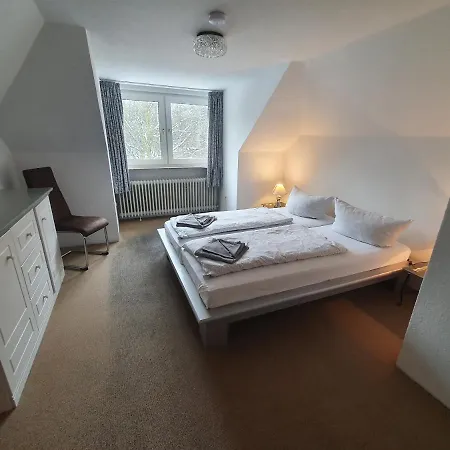 Am Stadtpark Apartment *